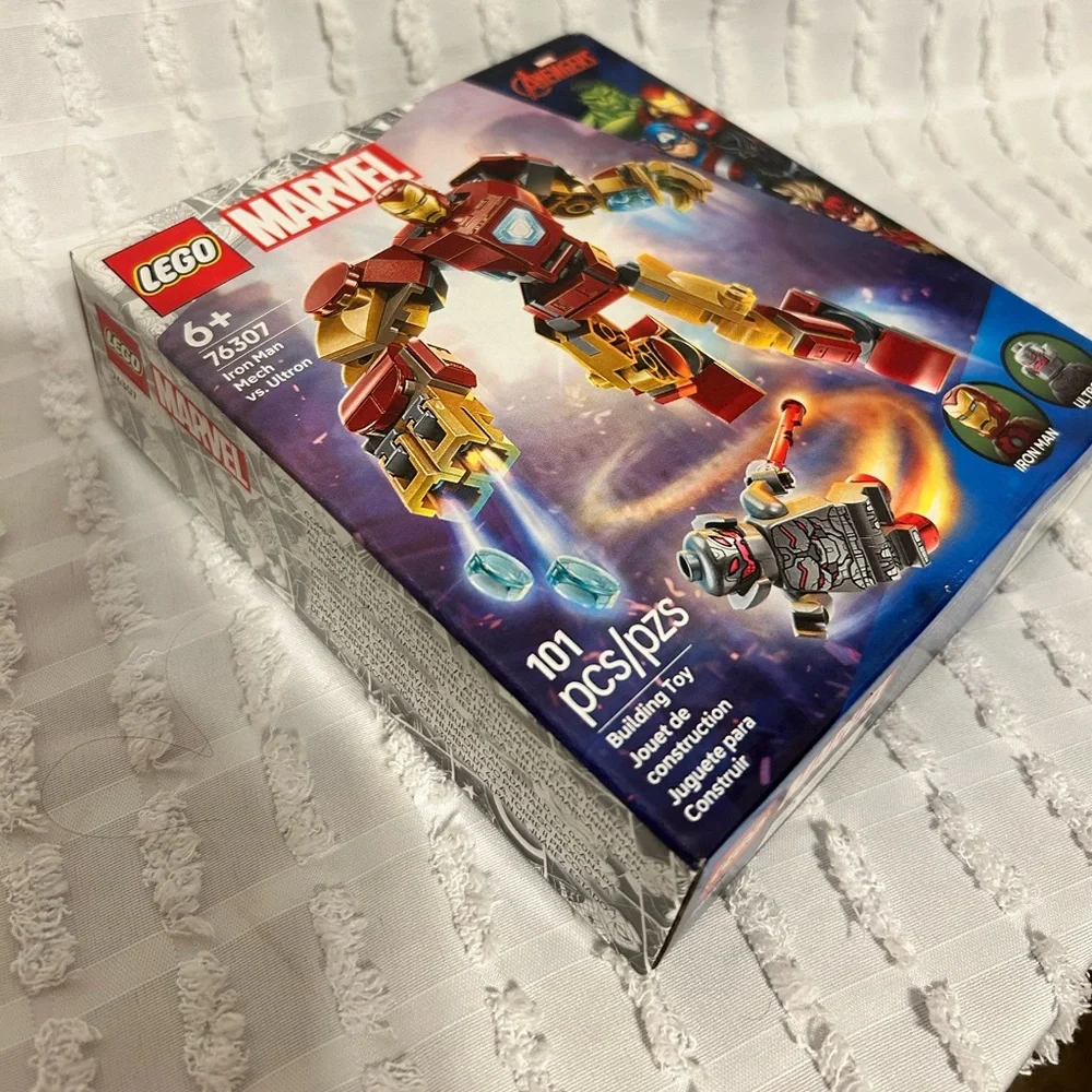 Iron Man Lego Marvel Mech vs Ultron NWT‎
